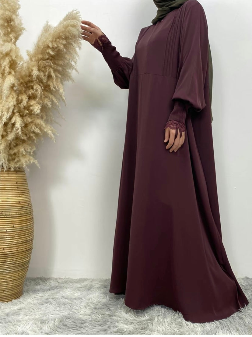 Classic lace abaya - Maha abaya